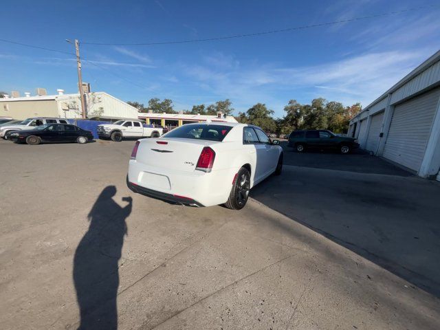 2022 Chrysler 300 300S