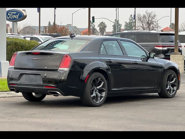 2022 Chrysler 300 300S