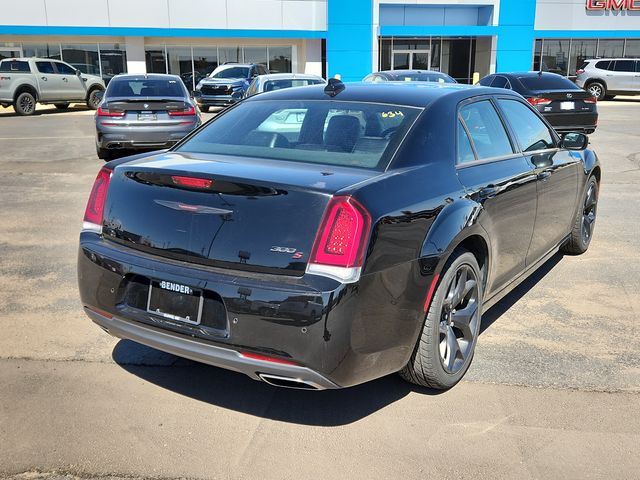 2022 Chrysler 300 300S