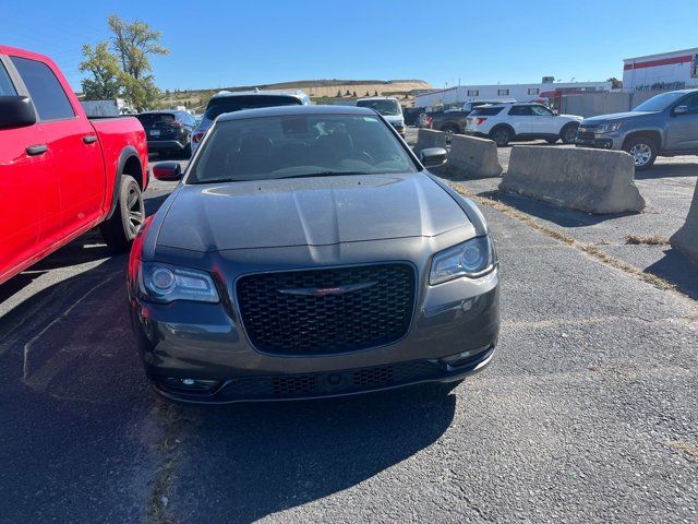 2022 Chrysler 300 300S