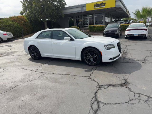 2022 Chrysler 300 300S