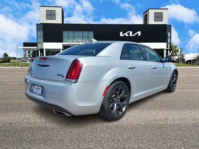 2022 Chrysler 300 300S