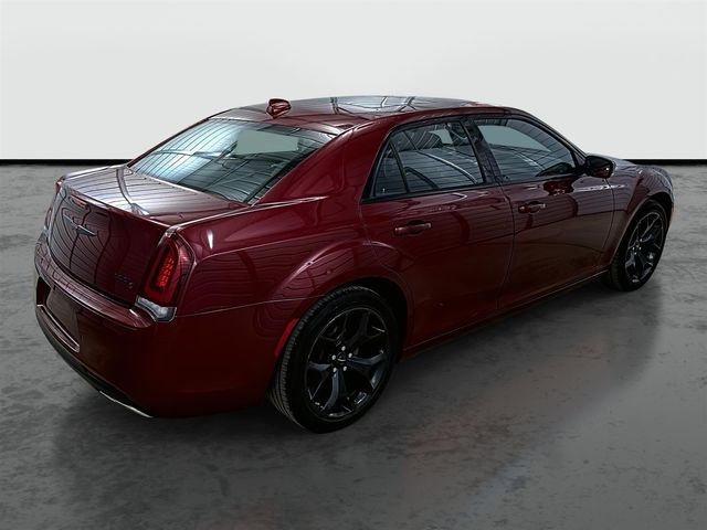 2022 Chrysler 300 300S