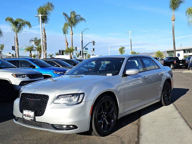 2022 Chrysler 300 300S