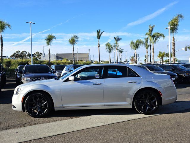 2022 Chrysler 300 300S