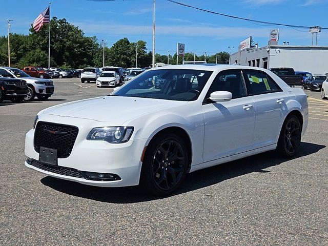 2022 Chrysler 300 300S