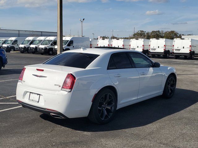 2022 Chrysler 300 300S