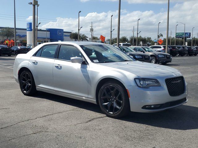 2022 Chrysler 300 300S