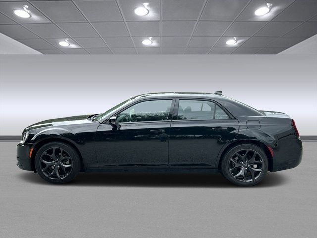 2022 Chrysler 300 300S