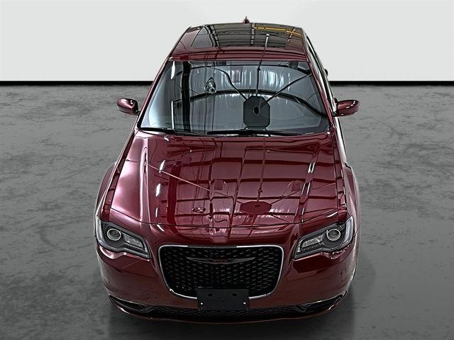 2022 Chrysler 300 300S