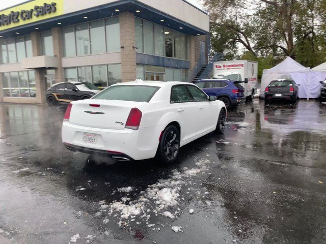 2022 Chrysler 300 300S