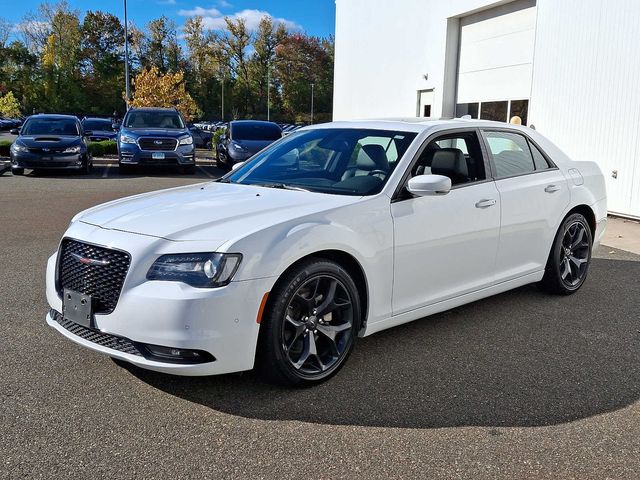 2022 Chrysler 300 300S