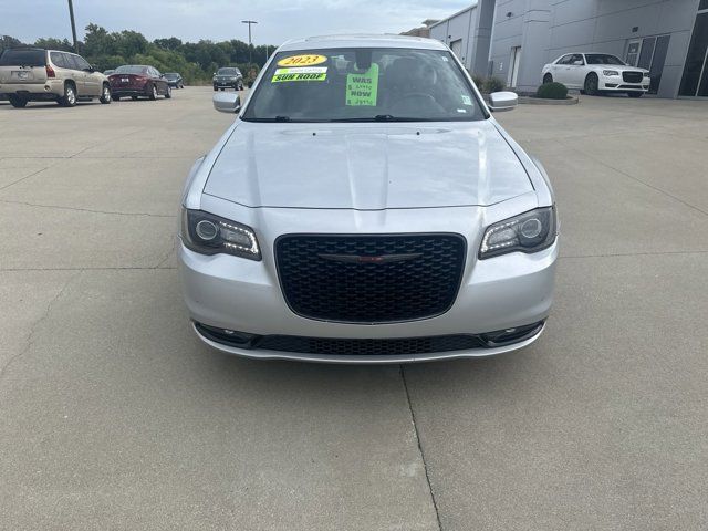 2022 Chrysler 300 300S