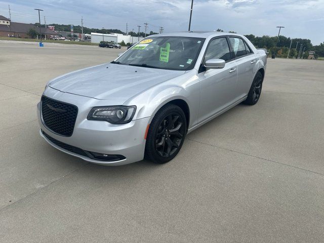 2022 Chrysler 300 300S