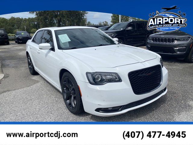 2022 Chrysler 300 300S