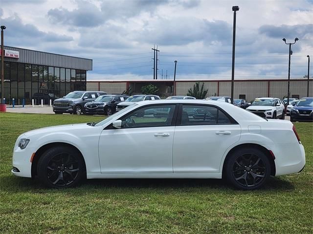 2022 Chrysler 300 300S