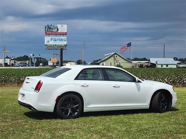 2022 Chrysler 300 300S