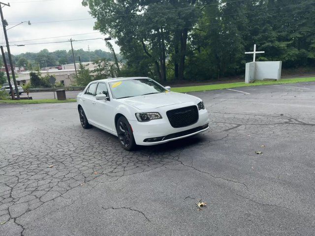 2022 Chrysler 300 300S