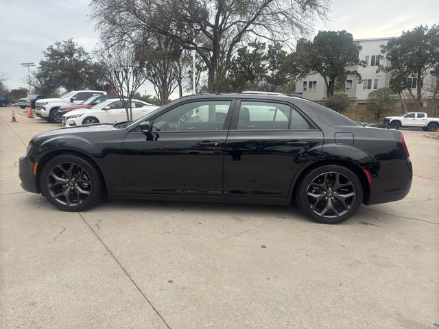 2022 Chrysler 300 300S