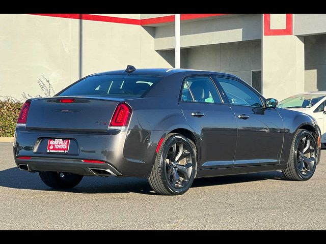 2022 Chrysler 300 300S