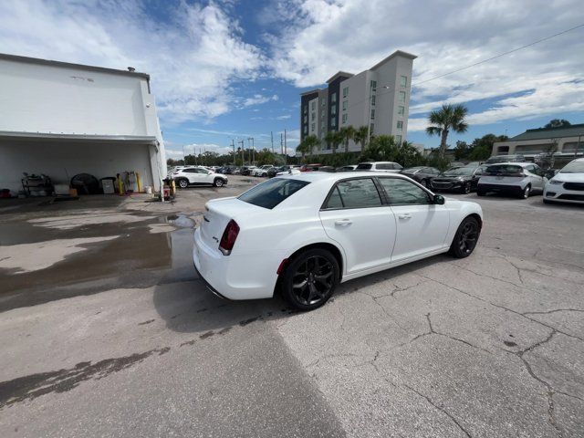 2022 Chrysler 300 300S