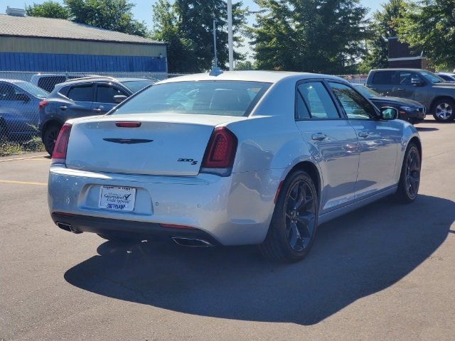 2022 Chrysler 300 300S