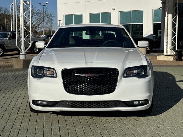 2022 Chrysler 300 300S