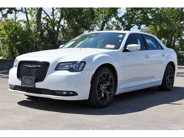 2022 Chrysler 300 300S