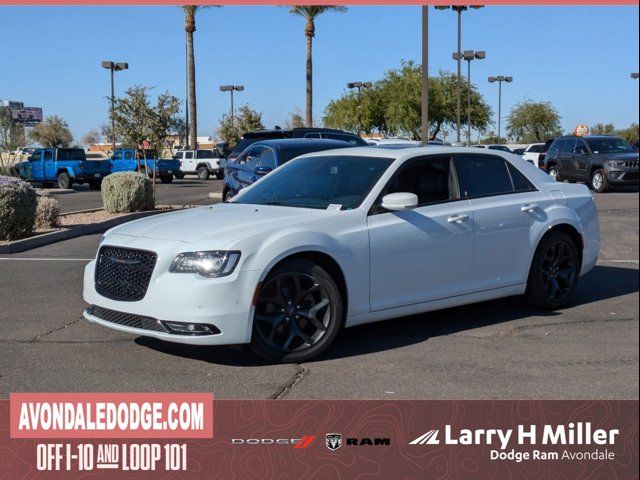 2022 Chrysler 300 300S