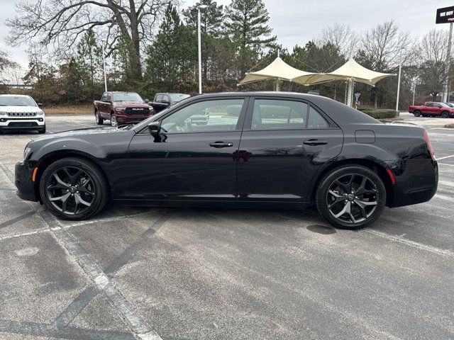 2022 Chrysler 300 300S