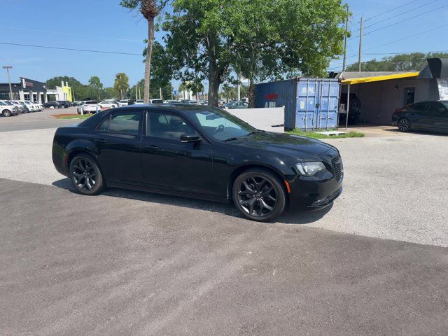 2022 Chrysler 300 300S