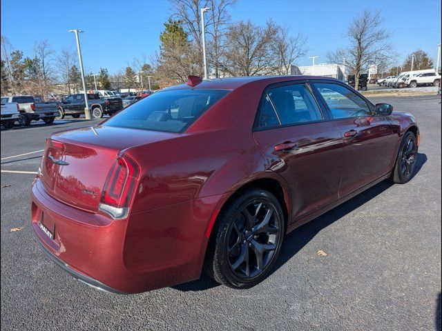 2022 Chrysler 300 300S