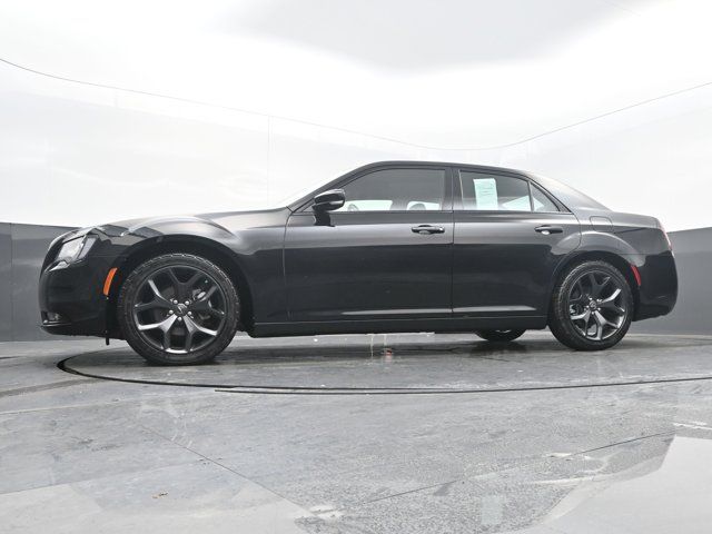 2022 Chrysler 300 300S