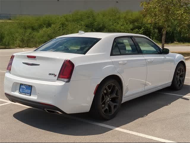 2022 Chrysler 300 300S