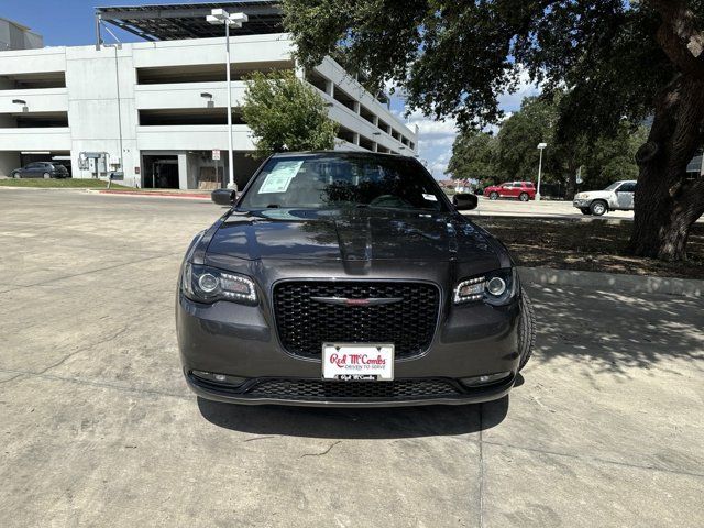 2022 Chrysler 300 300S