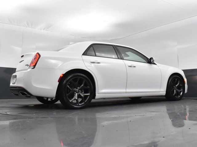 2022 Chrysler 300 300S