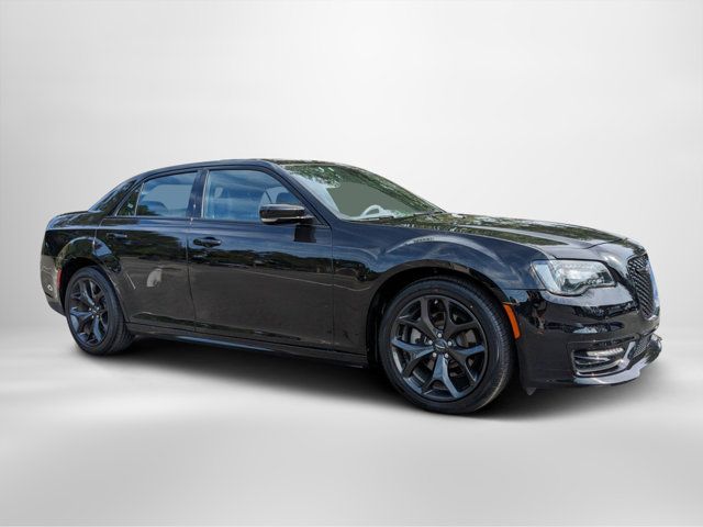 2022 Chrysler 300 300S