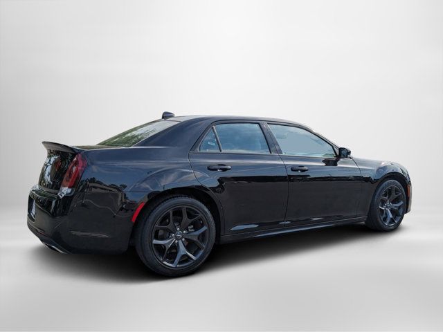 2022 Chrysler 300 300S