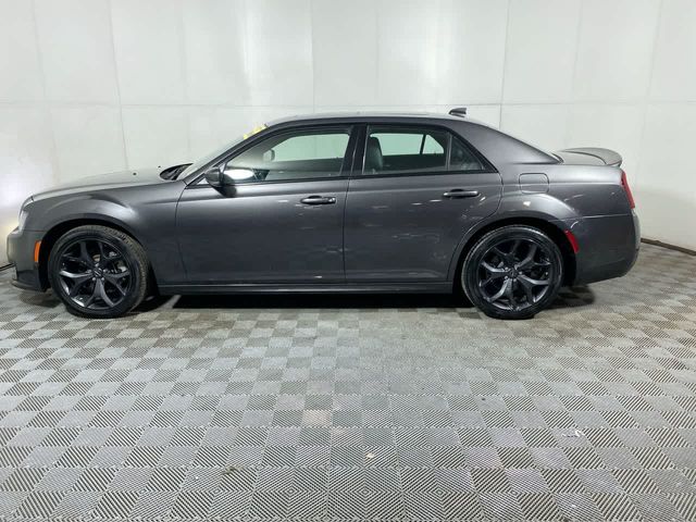 2022 Chrysler 300 300S