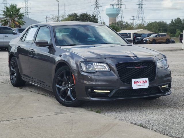 2022 Chrysler 300 300S