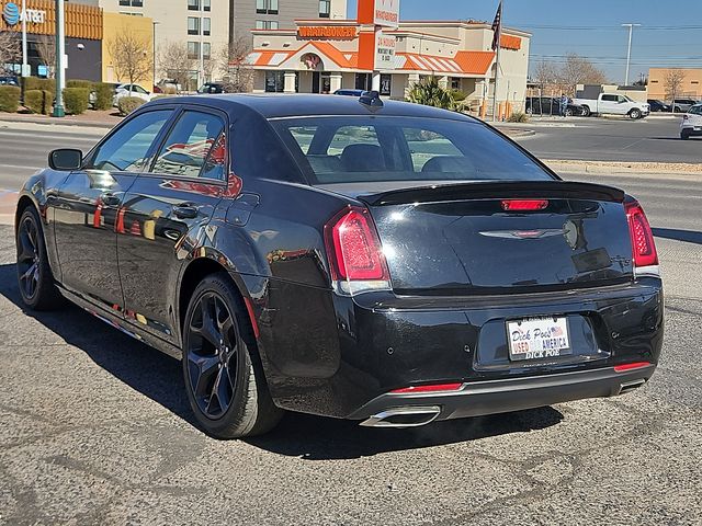 2022 Chrysler 300 300S