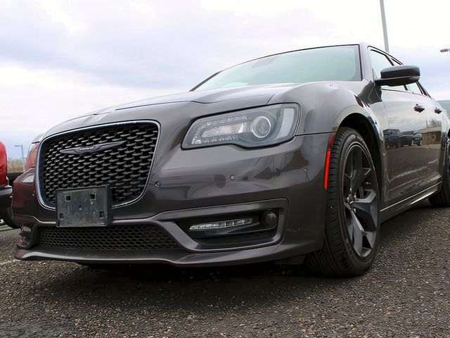 2022 Chrysler 300 300 Touring L