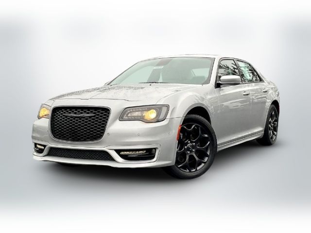 2022 Chrysler 300 300 Touring L