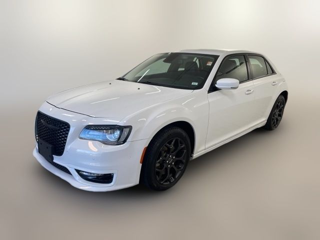 2022 Chrysler 300 300 Touring L