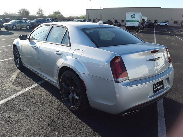 2022 Chrysler 300 Touring