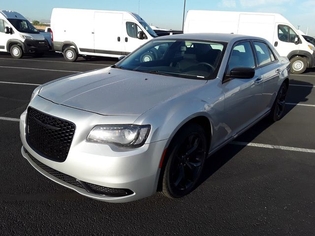 2022 Chrysler 300 Touring