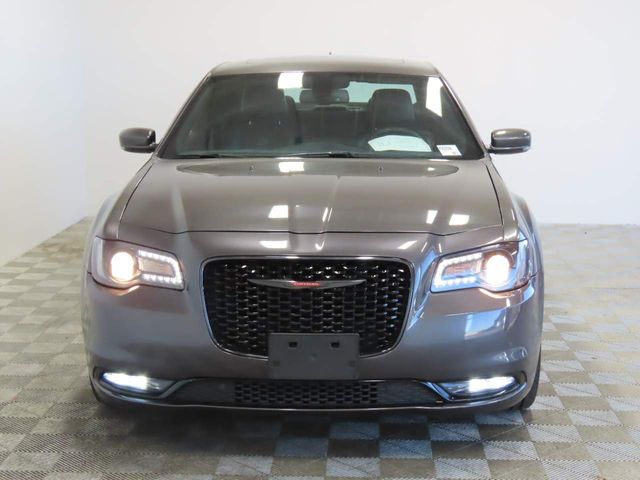 2022 Chrysler 300 300S