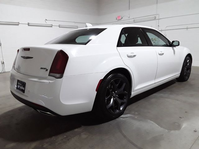 2022 Chrysler 300 300S