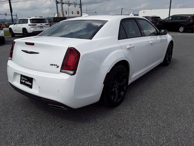 2022 Chrysler 300 300S