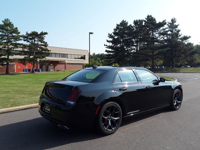 2022 Chrysler 300 300S